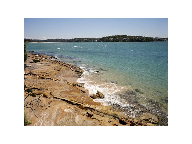 27 CRAMMOND AVENUE, Bundeena NSW 2230