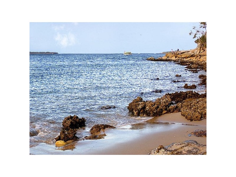 27 CRAMMOND AVENUE, Bundeena NSW 2230