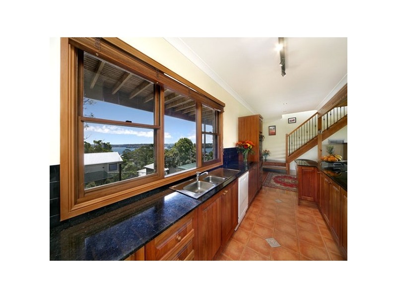 18 ERIC STREET, Bundeena NSW 2230