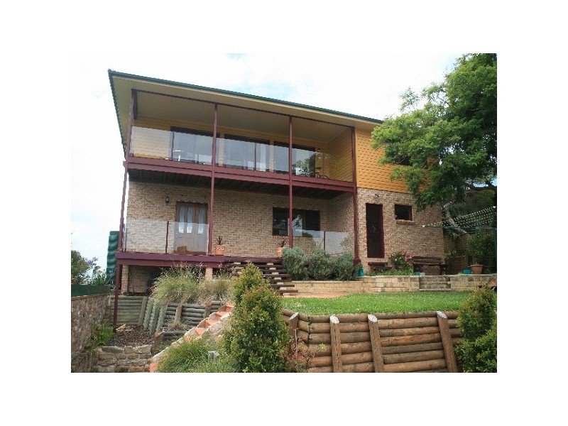 18 ERIC STREET, Bundeena NSW 2230