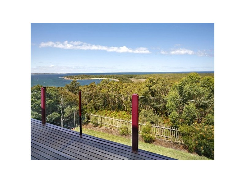 18 ERIC STREET, Bundeena NSW 2230