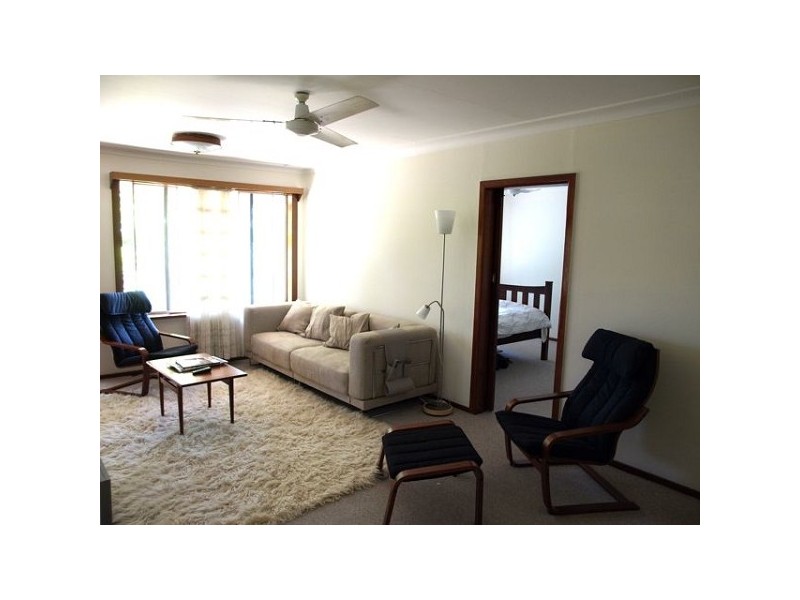 4 WOODFIELD AVENUE, Bundeena NSW 2230