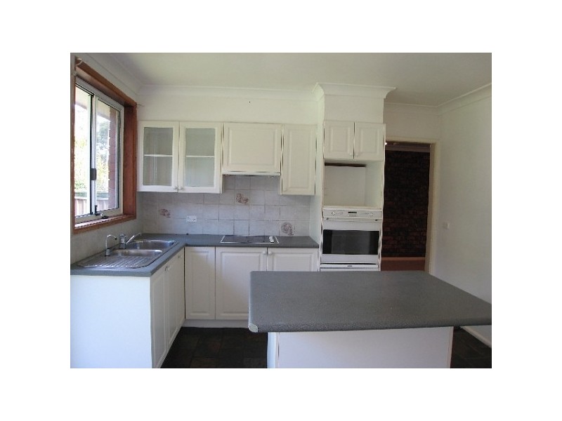 8 BEACHCOMBER AVENUE, Bundeena NSW 2230