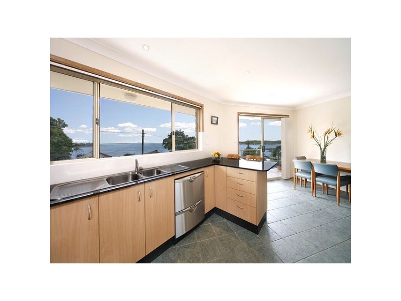 16 NEIL STREET, Bundeena NSW 2230