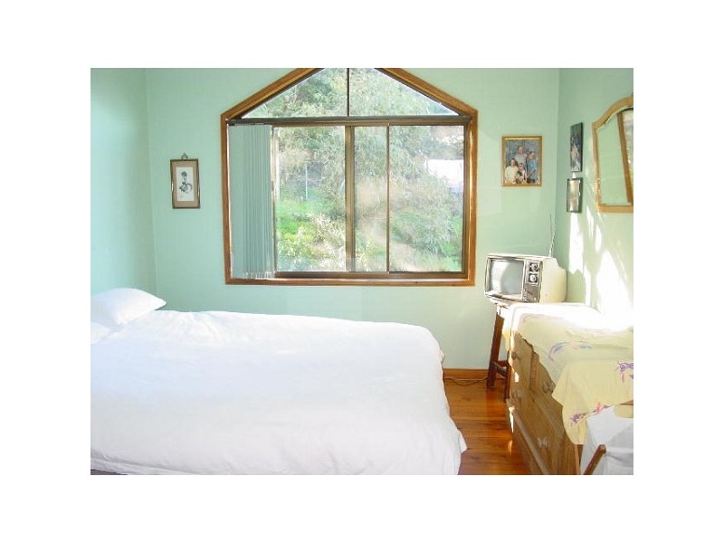 107 BUNDEENA DRIVE, Bundeena NSW 2230