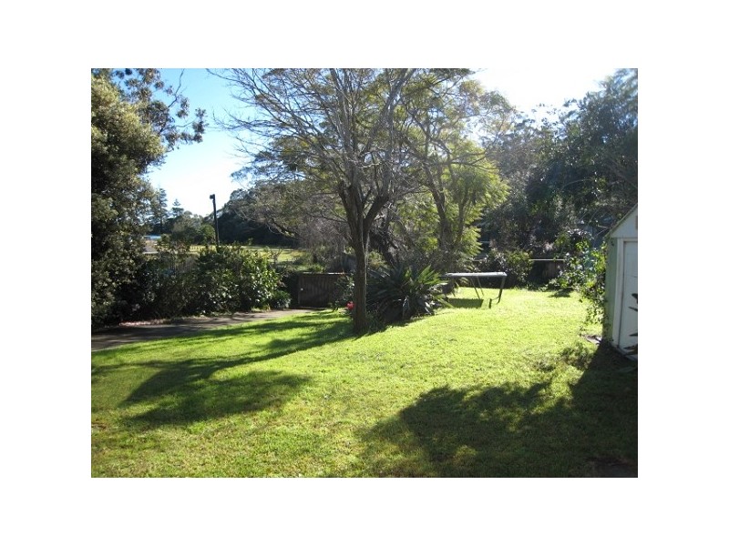 1 WOODFIELD AVENUE, Bundeena NSW 2230