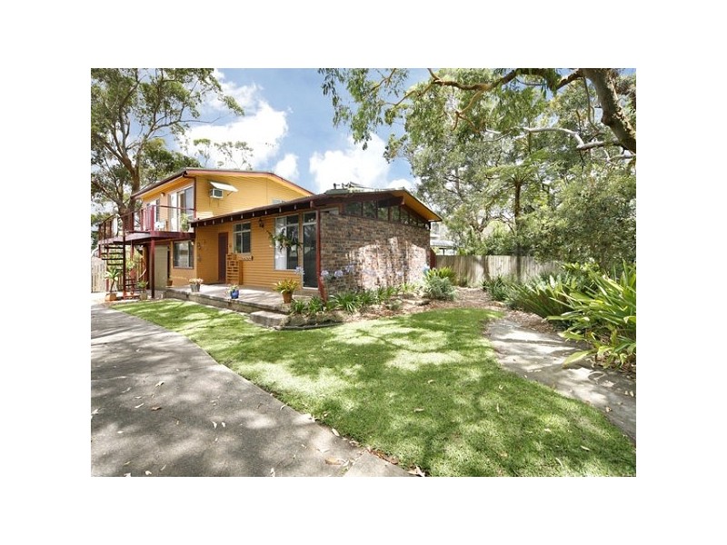 10 KERR AVENUE, Bundeena NSW 2230