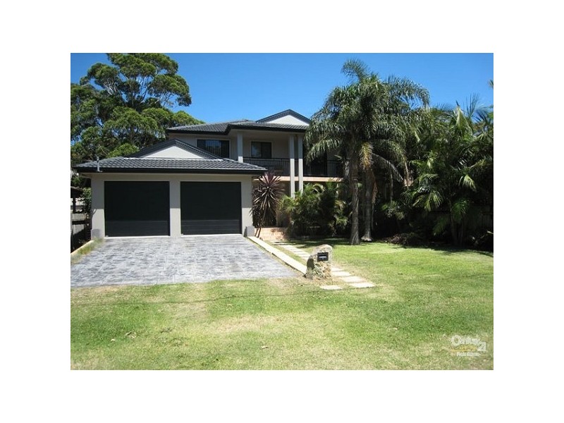 7 THOMPSON STREET, Bundeena NSW 2230