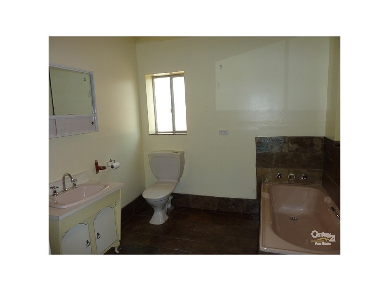 37 BOURNEMOUTH STREET, Bundeena NSW 2230