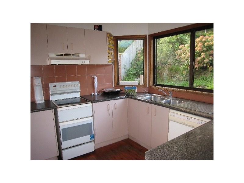 107 BUNDEENA DRIVE, Bundeena NSW 2230