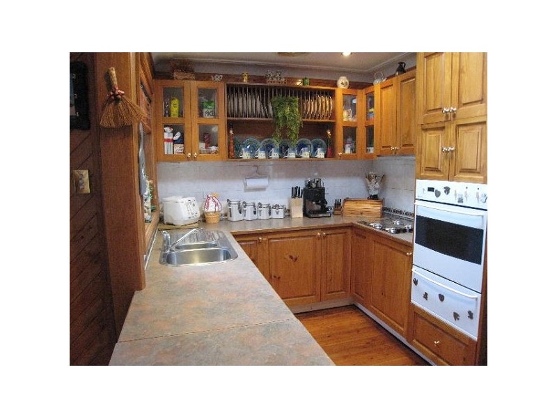 22 BOMBORA AVENUE, Bundeena NSW 2230