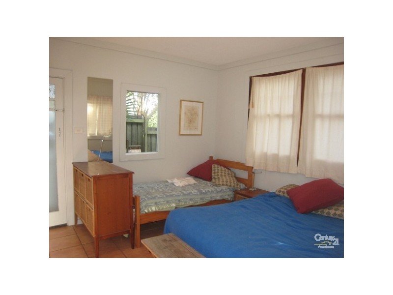 CABIN 18 SIMPSON ROAD, Bundeena NSW 2230