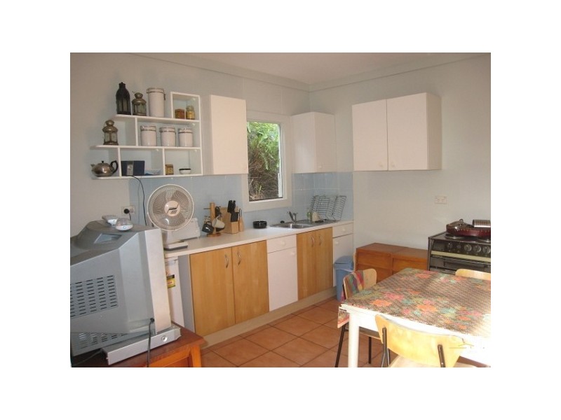 CABIN 18 SIMPSON ROAD, Bundeena NSW 2230