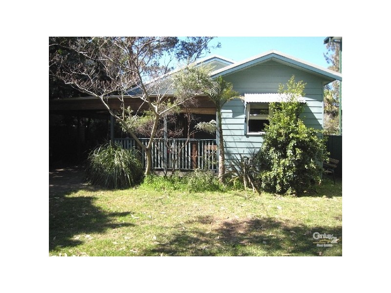 10 THOMPSON STREET, Bundeena NSW 2230