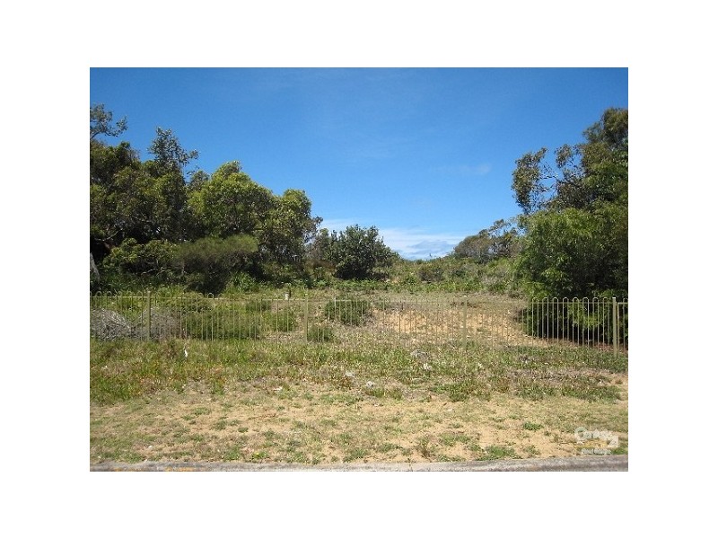 100 ERIC STREET, Bundeena NSW 2230