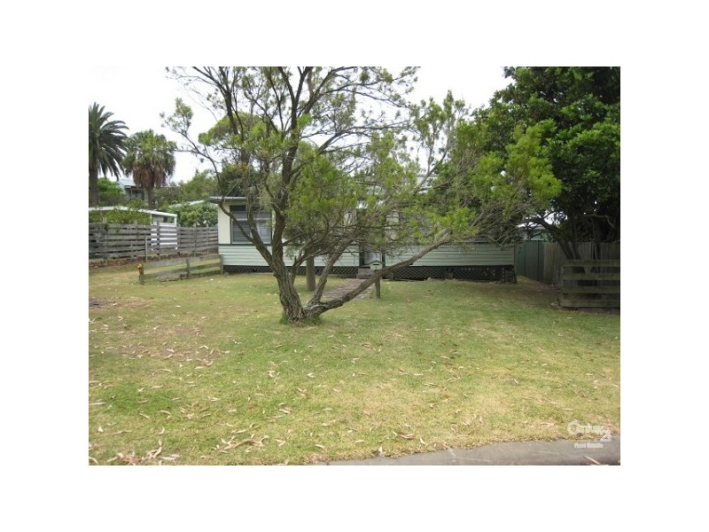 9 LOFTUS STREET, Bundeena NSW 2230