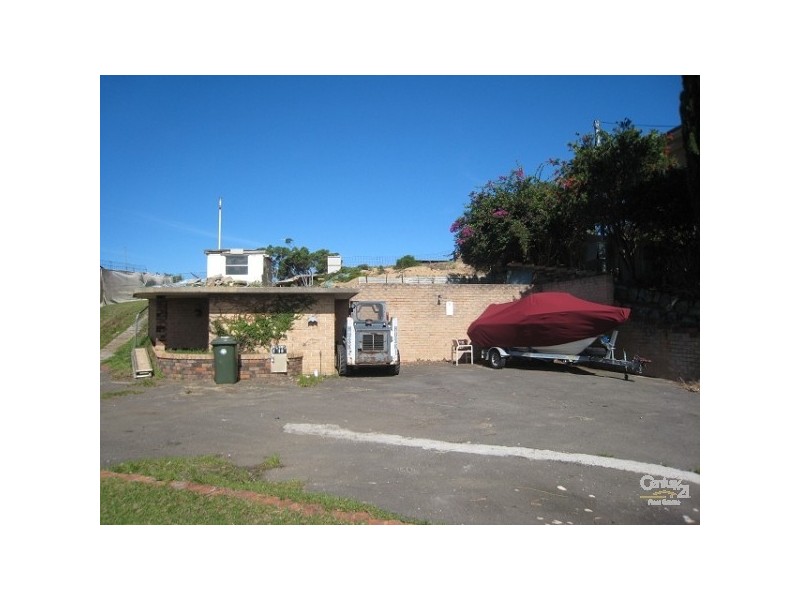 4 ERIC STREET, Bundeena NSW 2230