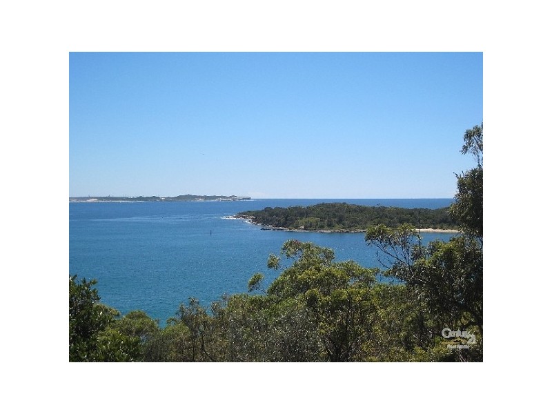4 ERIC STREET, Bundeena NSW 2230