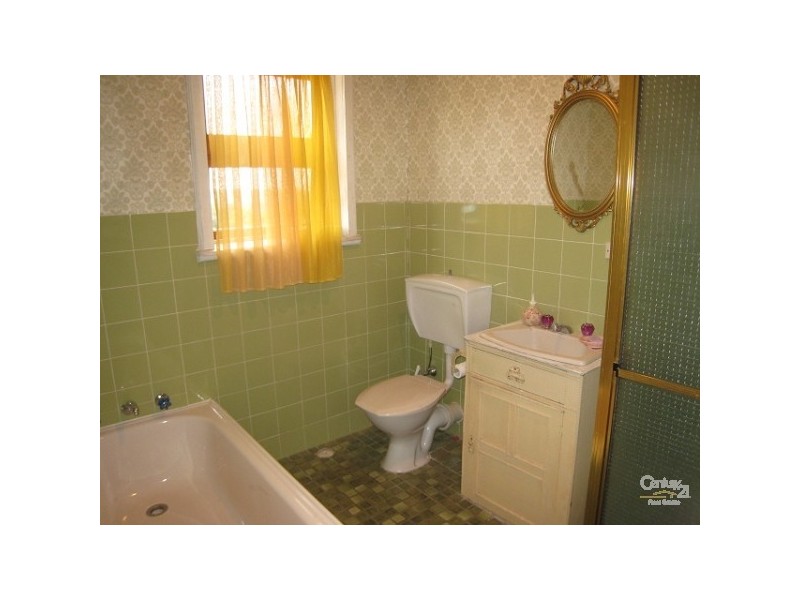 19 BOURNEMOUTH STREET, Bundeena NSW 2230