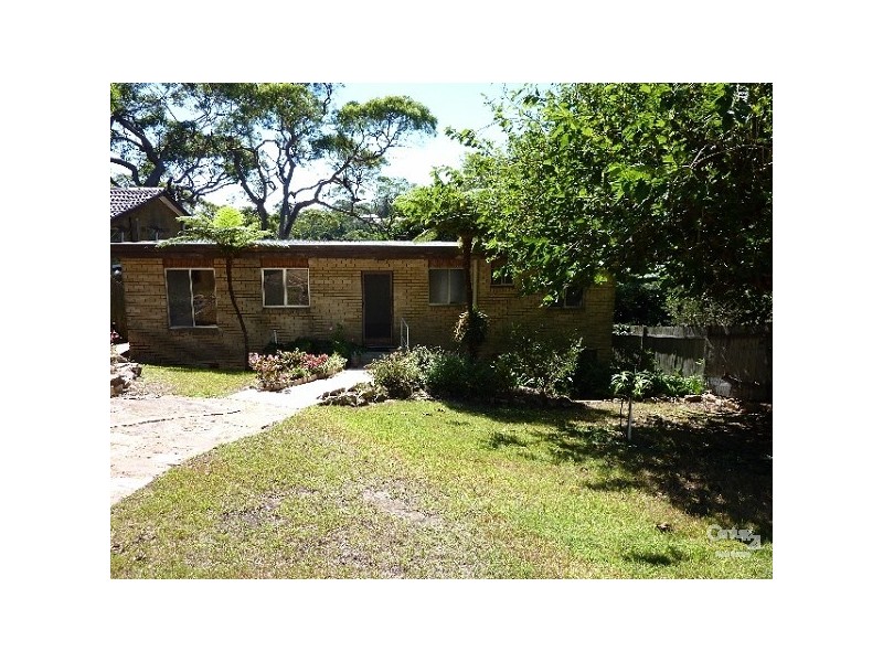 10 WOODFIELD AVENUE, Bundeena NSW 2230