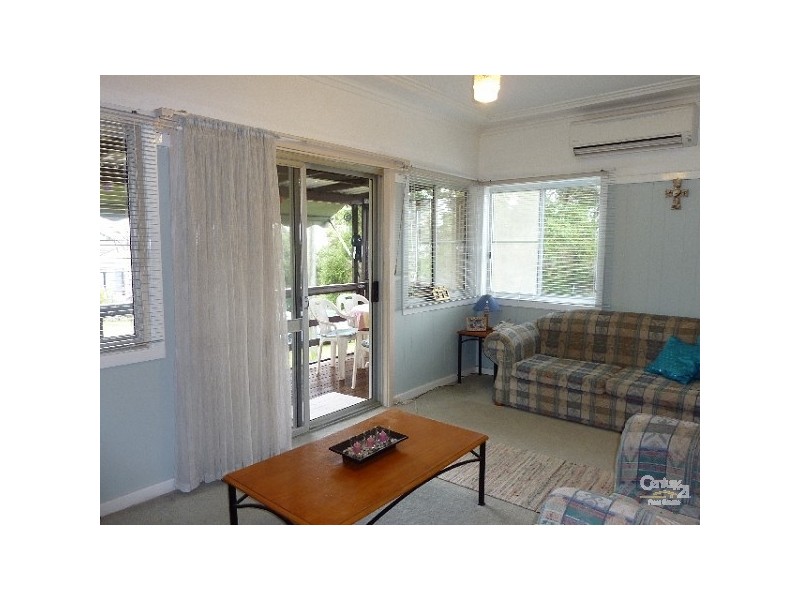6 GRAHAM STREET, Bundeena NSW 2230