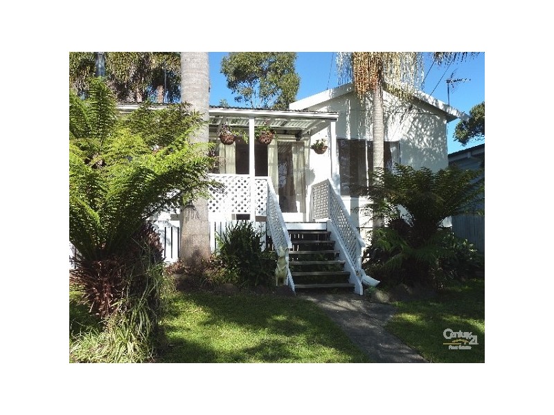 74 LOFTUS STREET, Bundeena NSW 2230