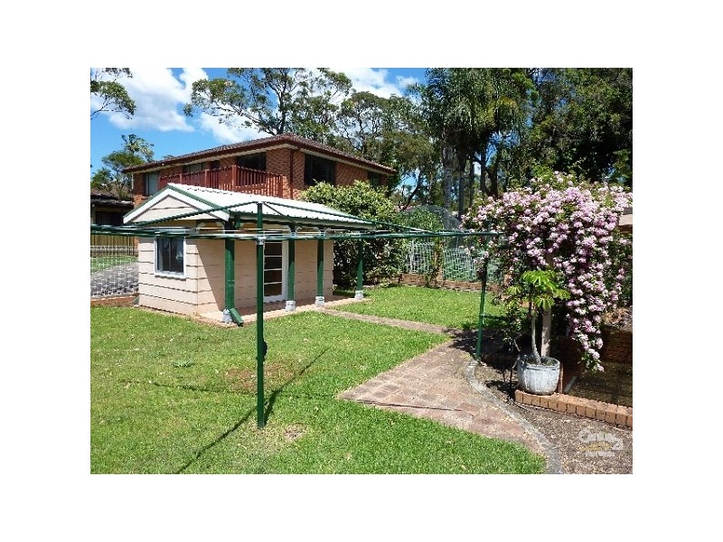 12 CRAMMOND AVENUE, Bundeena NSW 2230