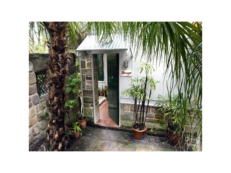 25 CRAMMOND AVENUE, Bundeena NSW 2230