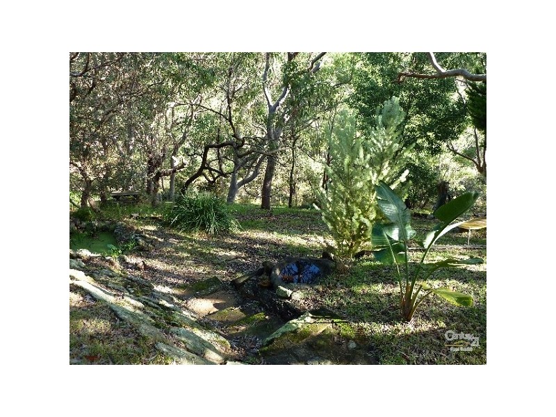 71 BEACHCOMBER AVENUE, Bundeena NSW 2230