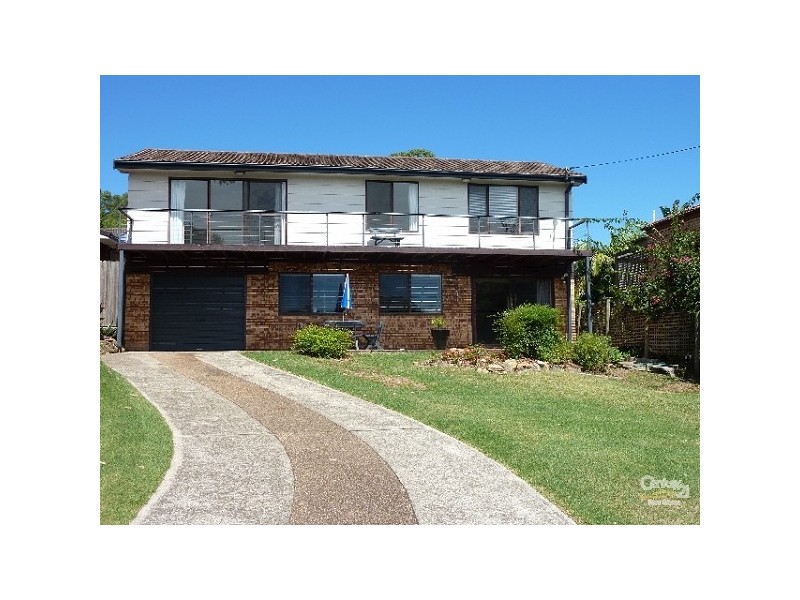 4 BUNDEENA DRIVE, Bundeena NSW 2230