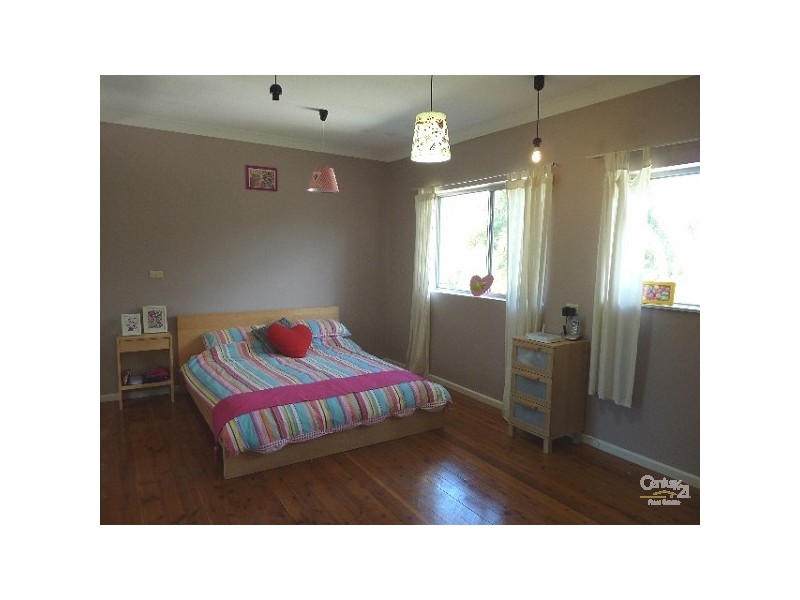 16 SCARBOROUGH STREET, Bundeena NSW 2230