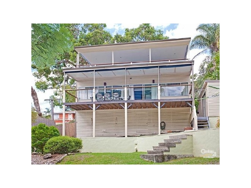 11 ERIC STREET, Bundeena NSW 2230