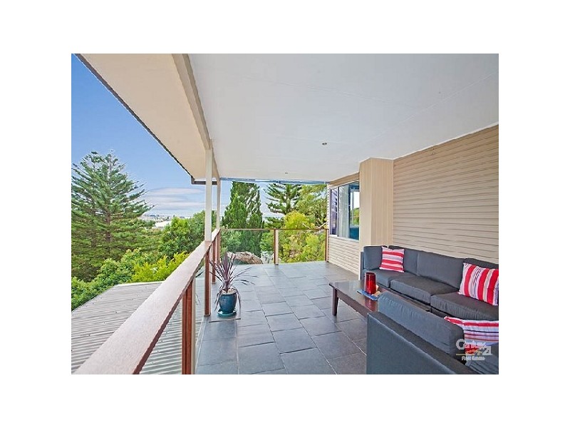 11 ERIC STREET, Bundeena NSW 2230