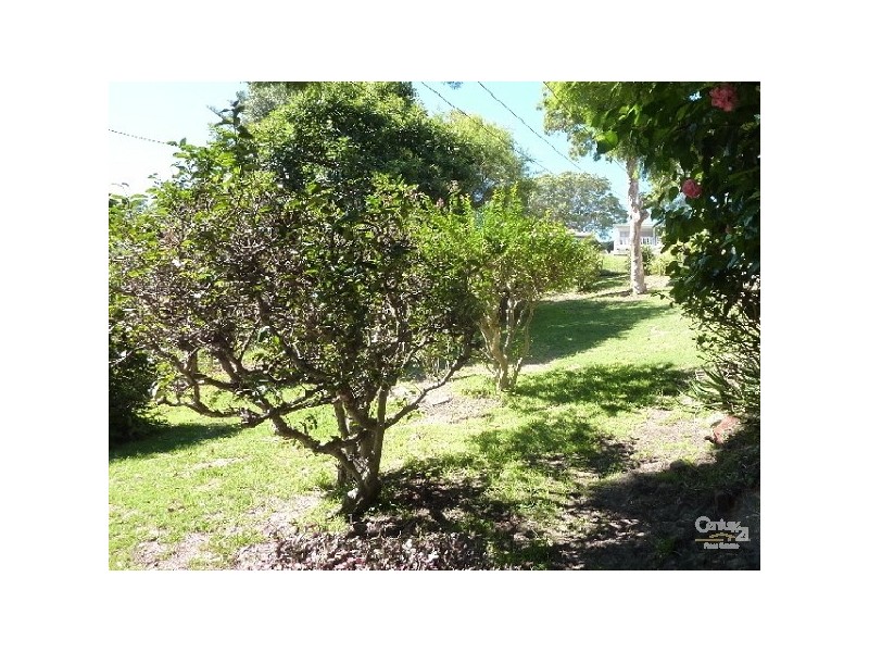 9 ERIC STREET, Bundeena NSW 2230