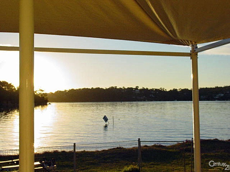 93 PACIFIC CRESCENT, Maianbar NSW 2230