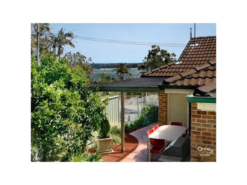 18 THE LAMBETH WALK, Bundeena NSW 2230