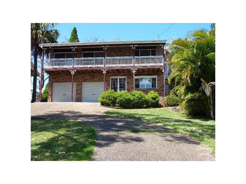 18 CRAMMOND AVENUE, Bundeena NSW 2230