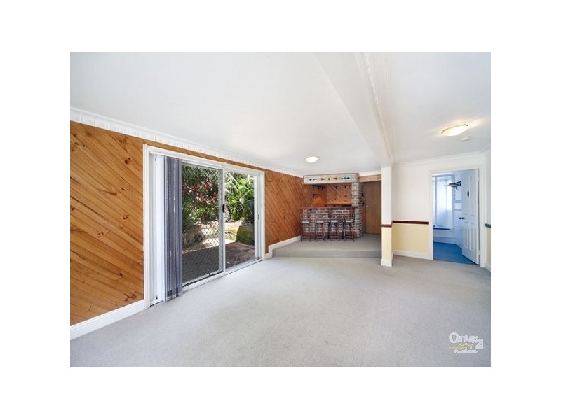 18 CRAMMOND AVENUE, Bundeena NSW 2230