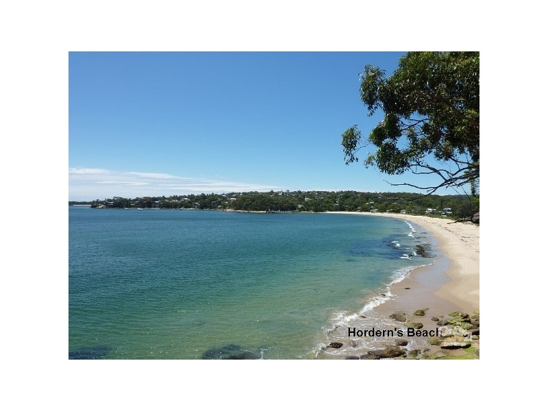 18 CRAMMOND AVENUE, Bundeena NSW 2230