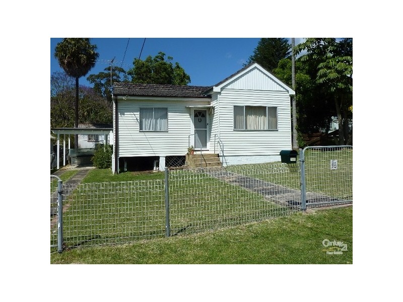 18 LOFTUS STREET, Bundeena NSW 2230