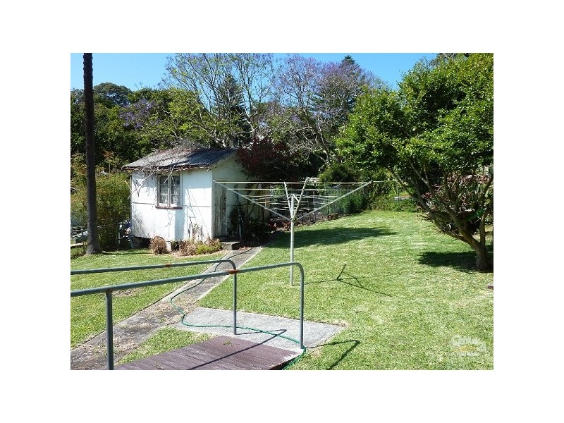 18 LOFTUS STREET, Bundeena NSW 2230