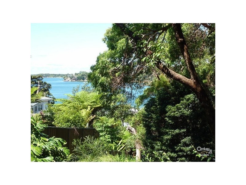 10 SHORT AVENUE, Bundeena NSW 2230