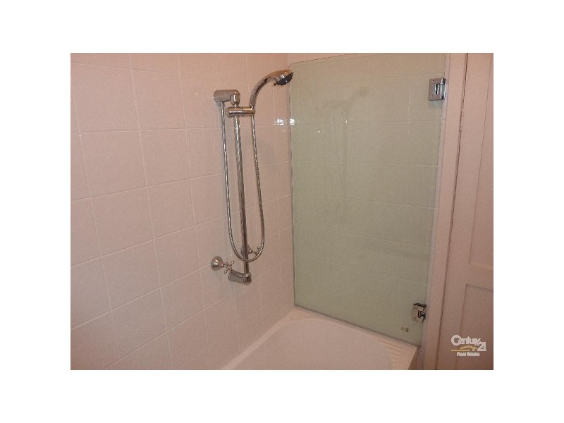 10 SHORT AVENUE, Bundeena NSW 2230