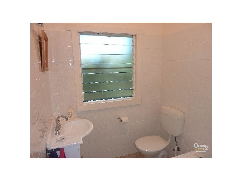 10 SHORT AVENUE, Bundeena NSW 2230