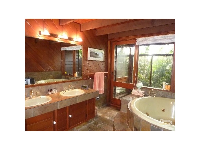 5 NEWCOMBE STREET, Maianbar NSW 2230