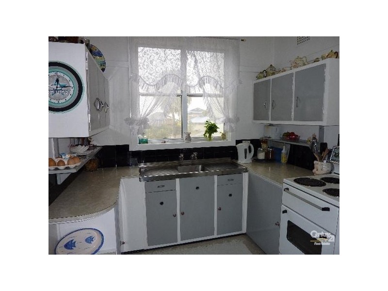 6 GRAHAM STREET, Bundeena NSW 2230