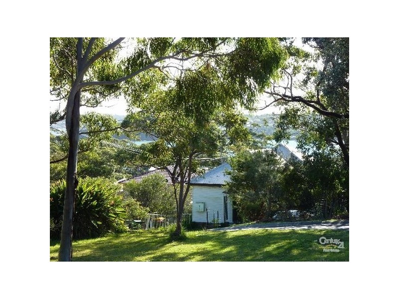 6 GRAHAM STREET, Bundeena NSW 2230