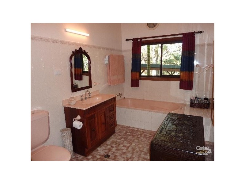 71 BEACHCOMBER AVENUE, Bundeena NSW 2230