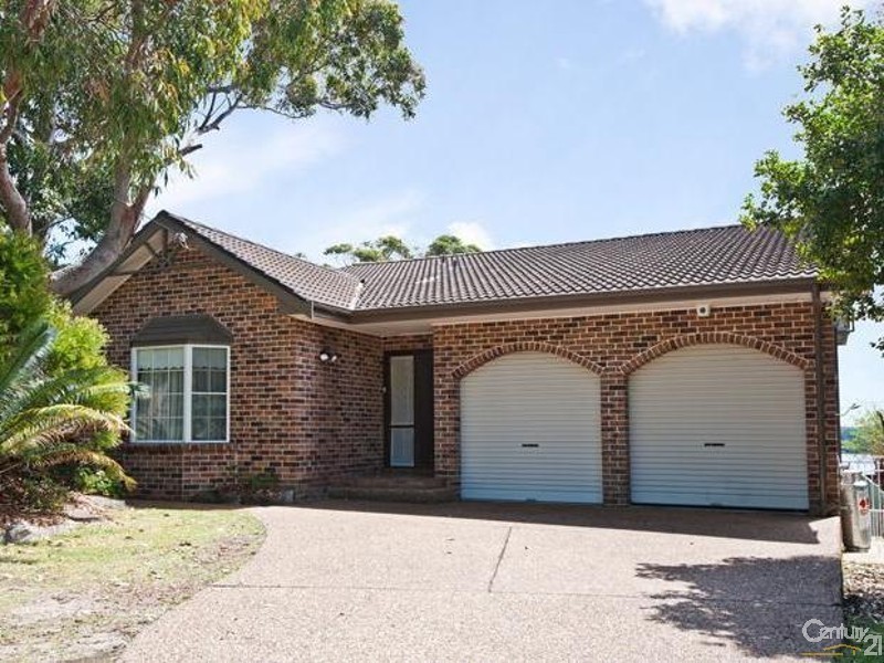 33 LOFTUS STREET, Bundeena NSW 2230