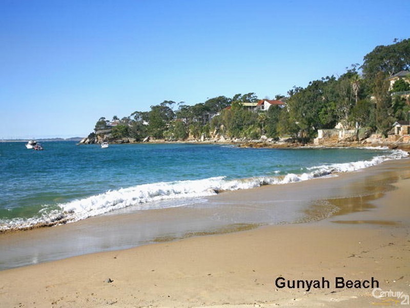 33 LOFTUS STREET, Bundeena NSW 2230